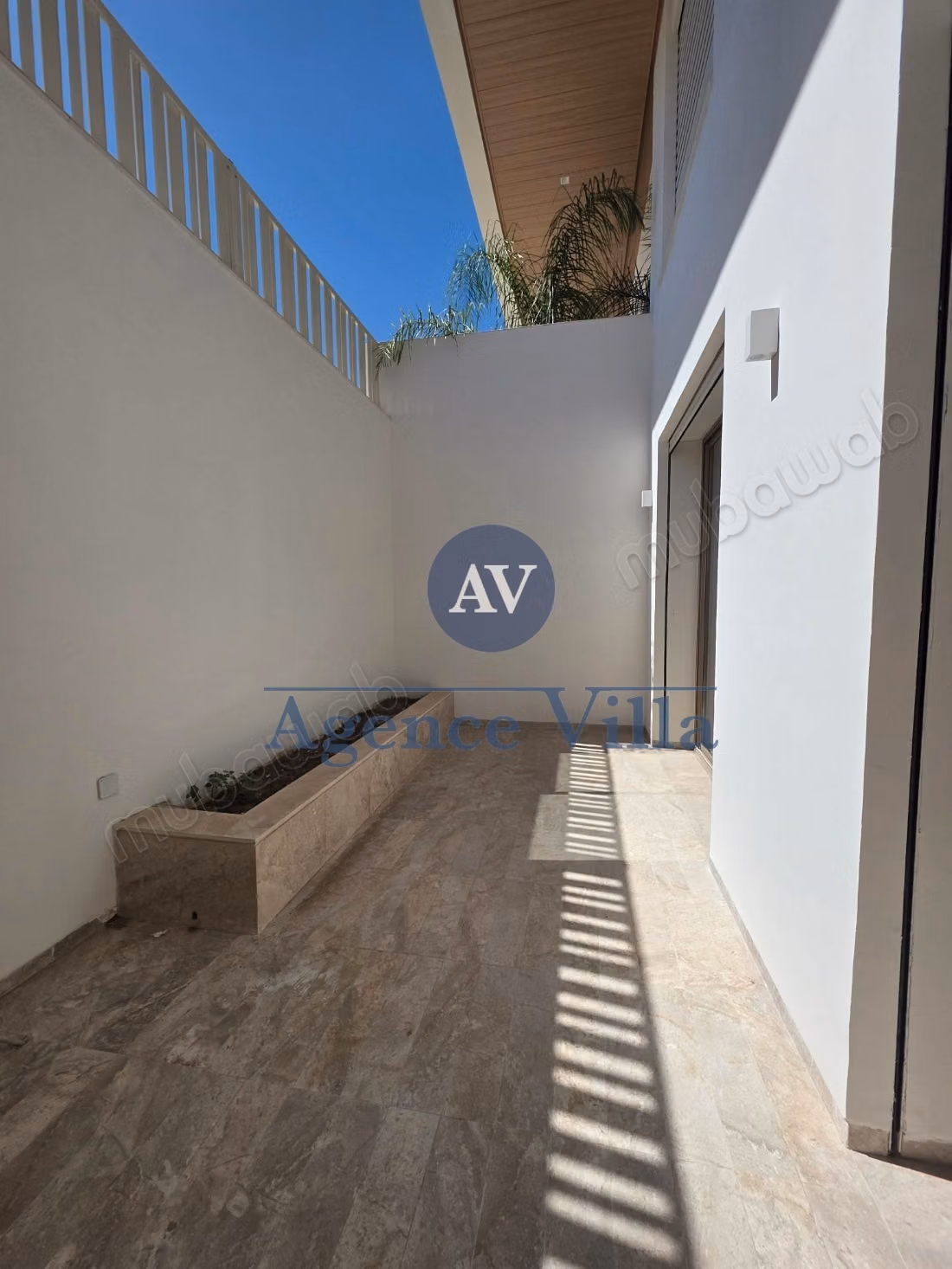 For rent new duplex S3 with pool in La Marsa