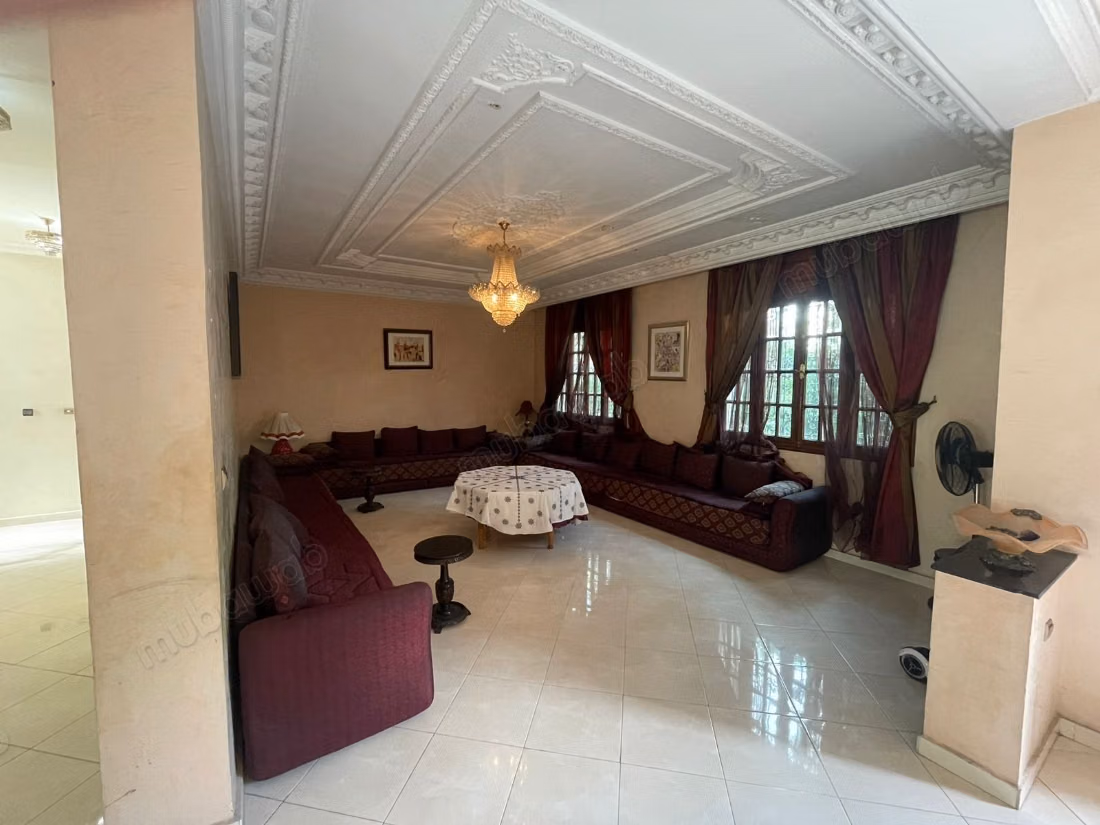 Somptueuse villa à vendre à Jamila 7.4 belles chambres. Terrasse et jardin