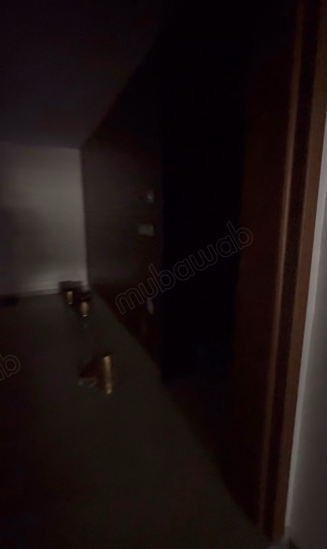 Appartamento vuoto con due camere da letto in affitto