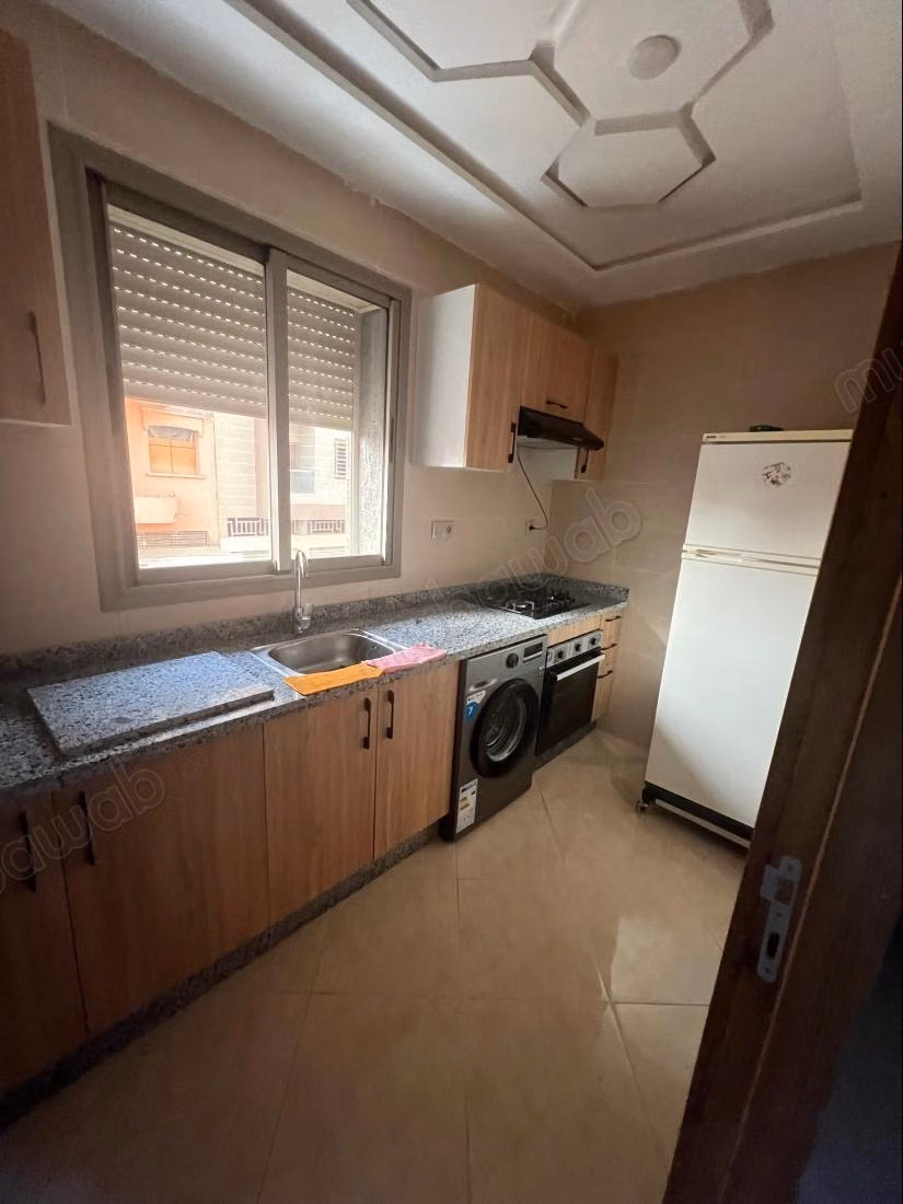 Vend appartement à Ben Guerir. 2 belles chambres. Meublé