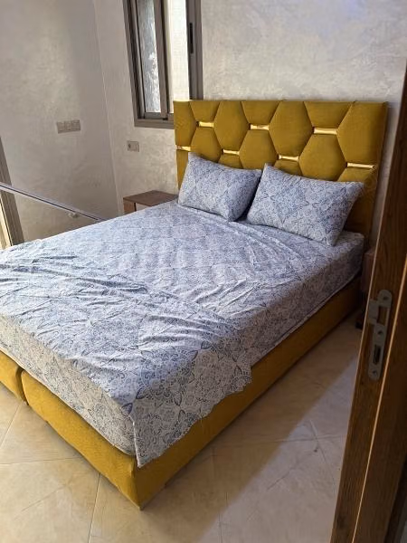 Vend appartement à Ben Guerir. 2 belles chambres. Meublé