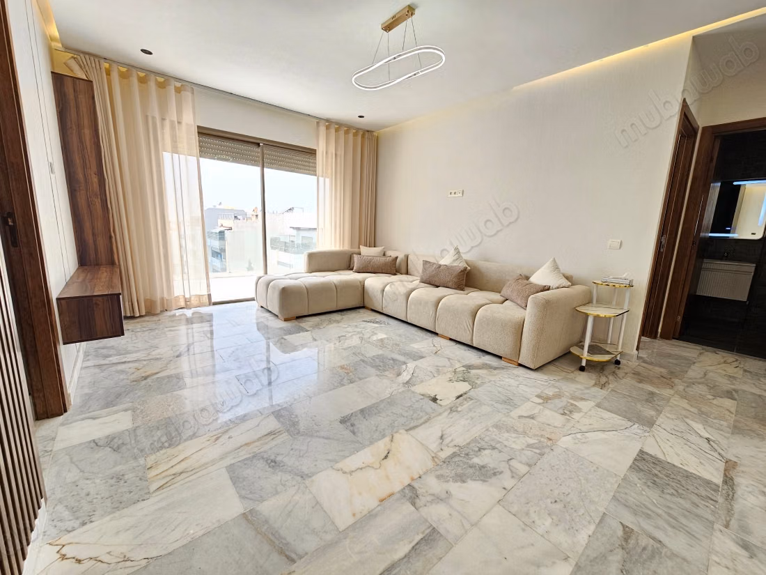Joli appartement avec grande terrasse