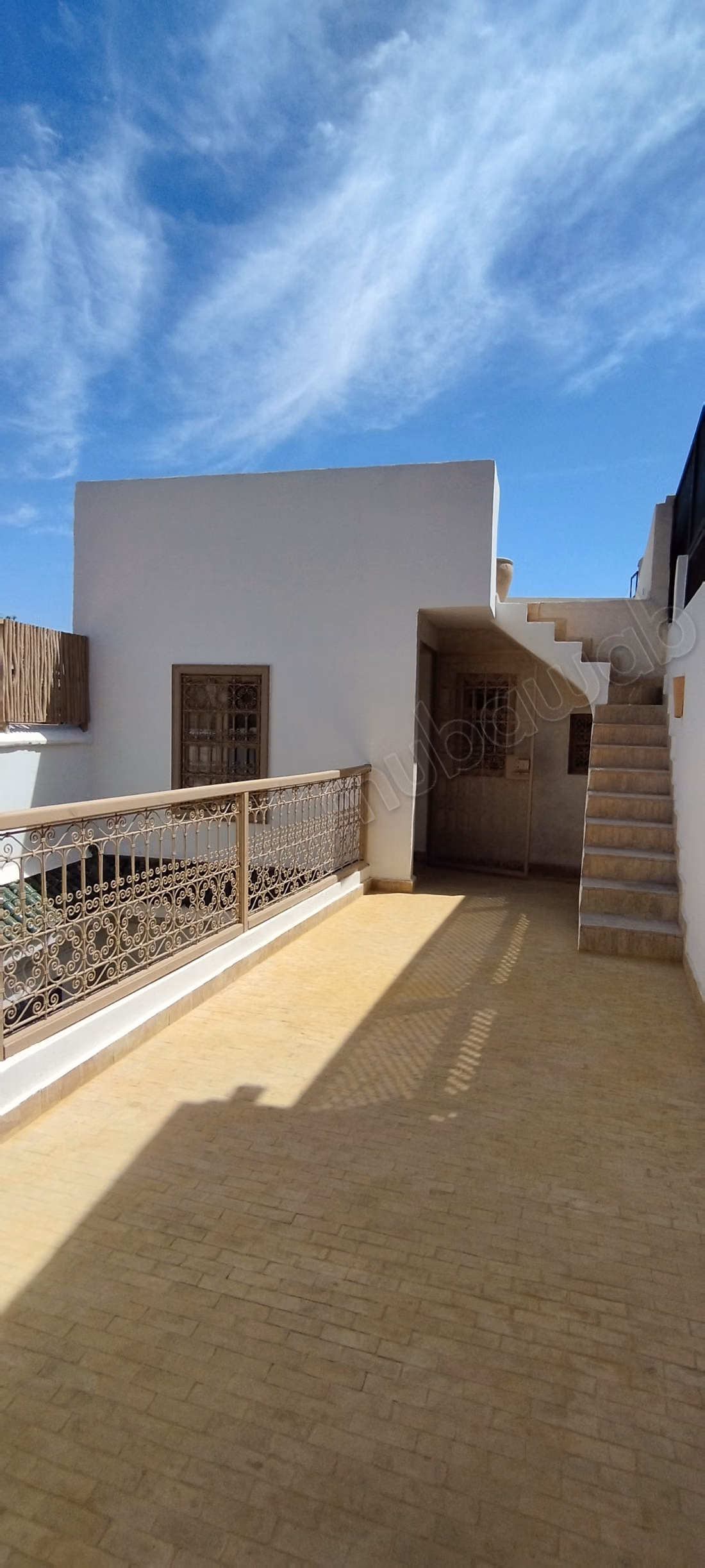 Riad titré de 3 chb et 3 sdb jaccuzi double ter