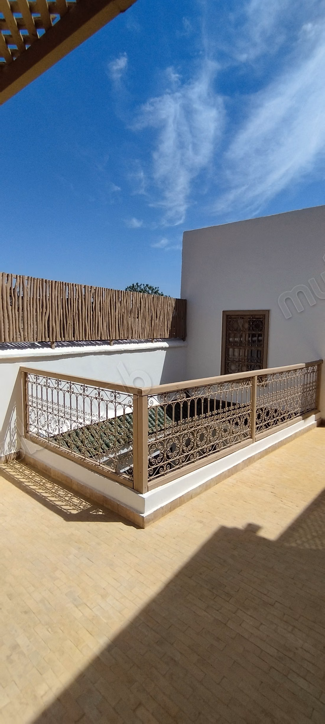 Riad titré de 3 chb et 3 sdb jaccuzi double ter