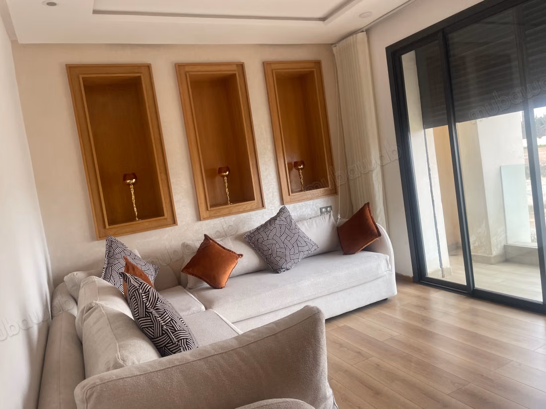 Magnifica Villa in Affitto Vuota o Arredata Bouskoura