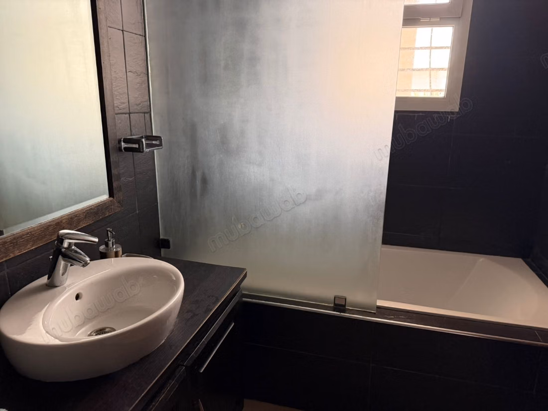 Loue residence securise villa meublee piscine