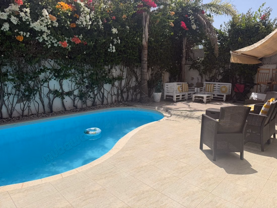 Loue residence securise villa meublee piscine