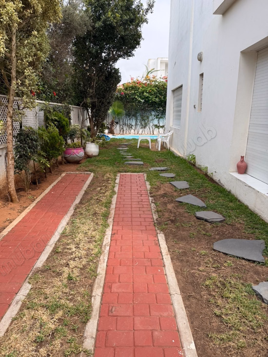Loue residence securise villa meublee piscine