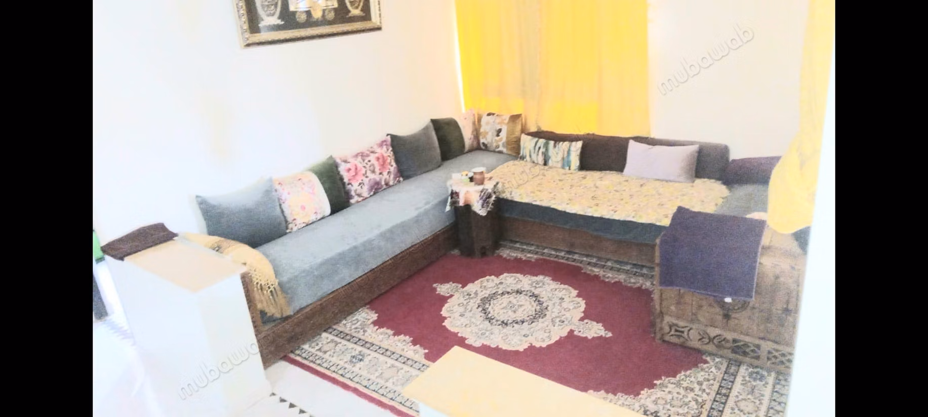 Immeuble à vendre avec des appartements et magasin