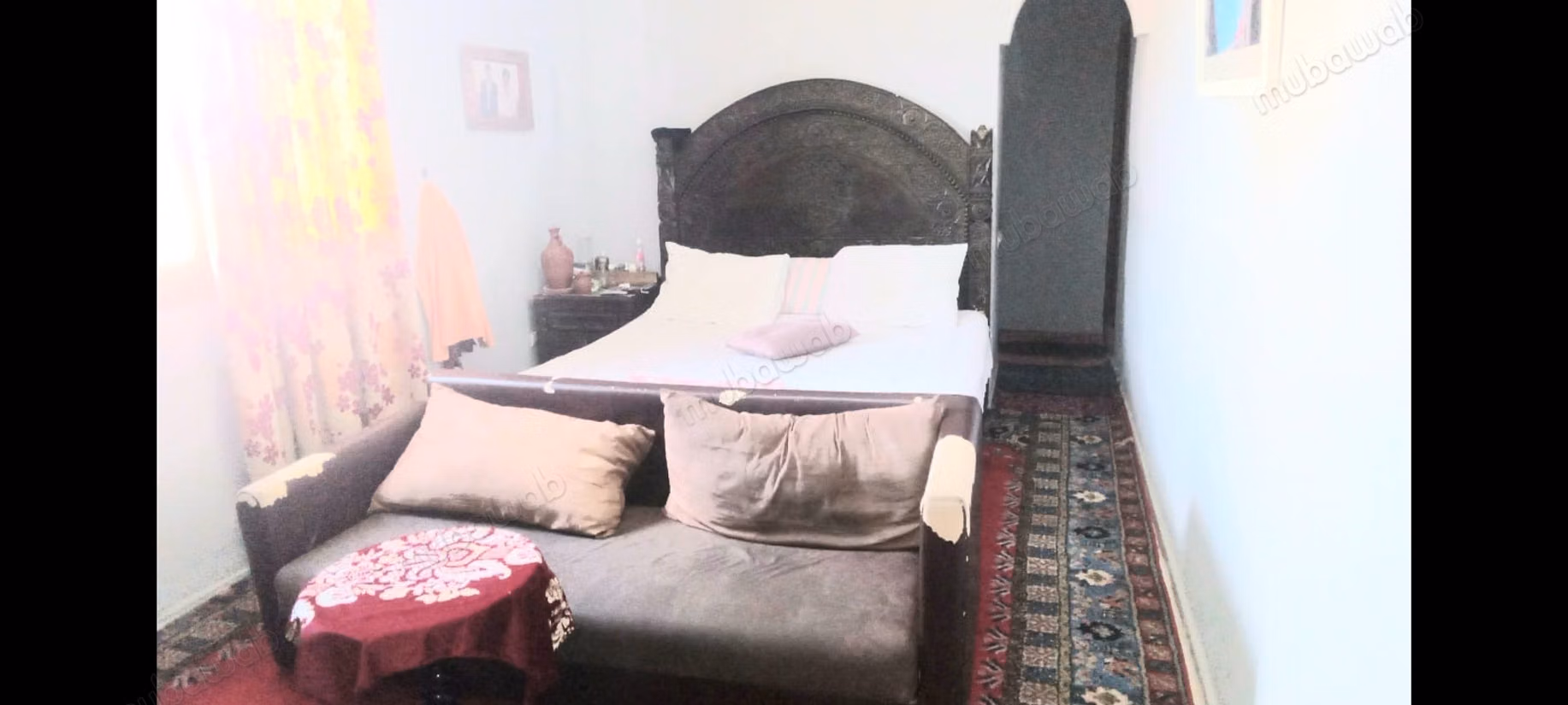 Immeuble à vendre avec des appartements et magasin