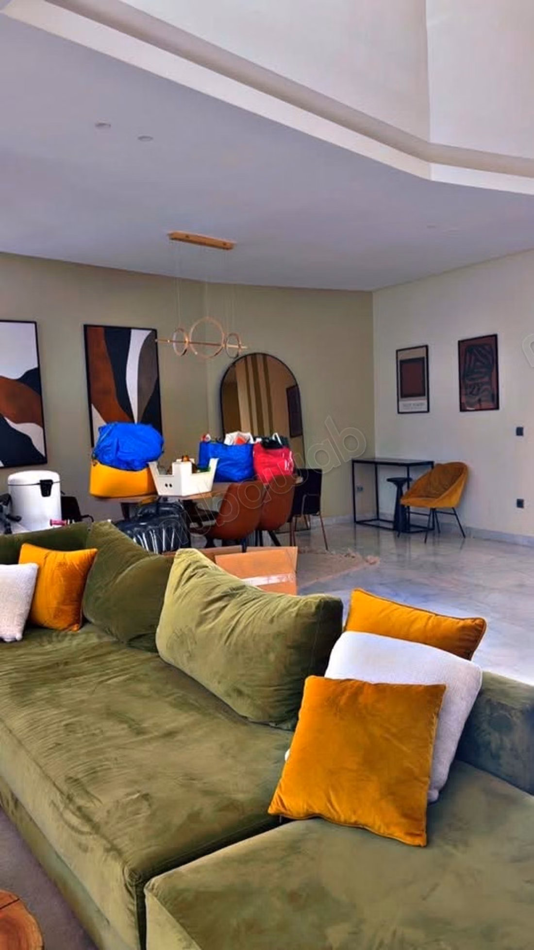 Superba villa molto adorabile moderna nella Città Verde