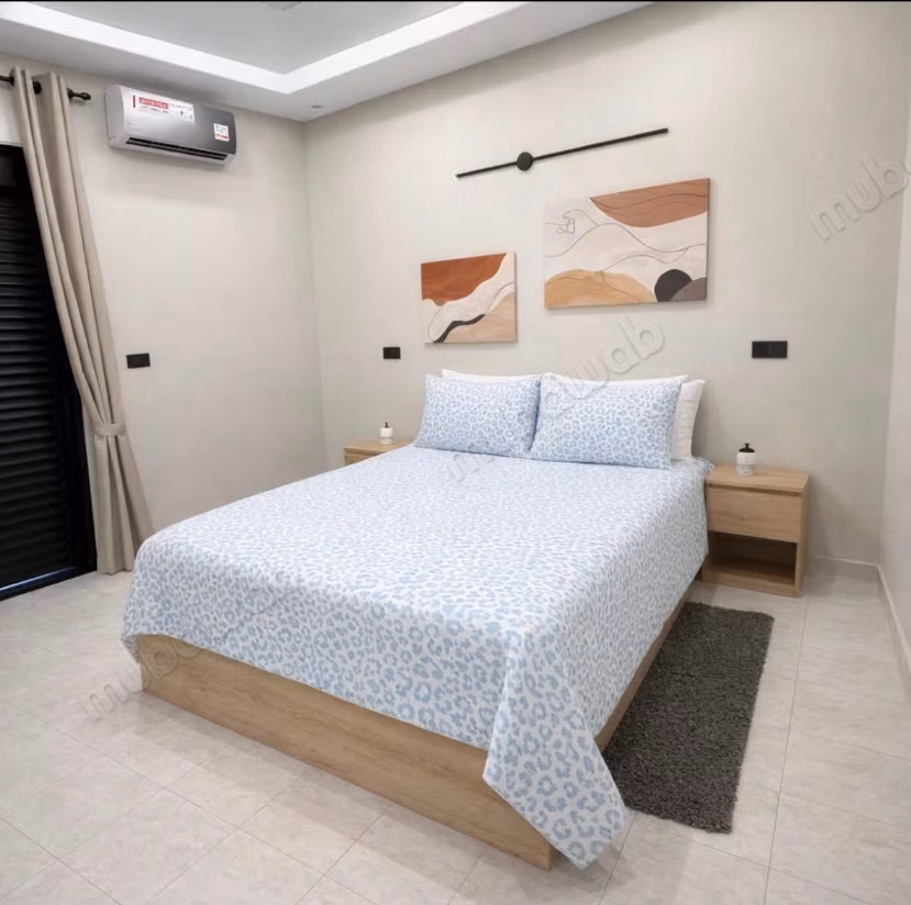 Gemeubileerd appartement tegenover sup de co