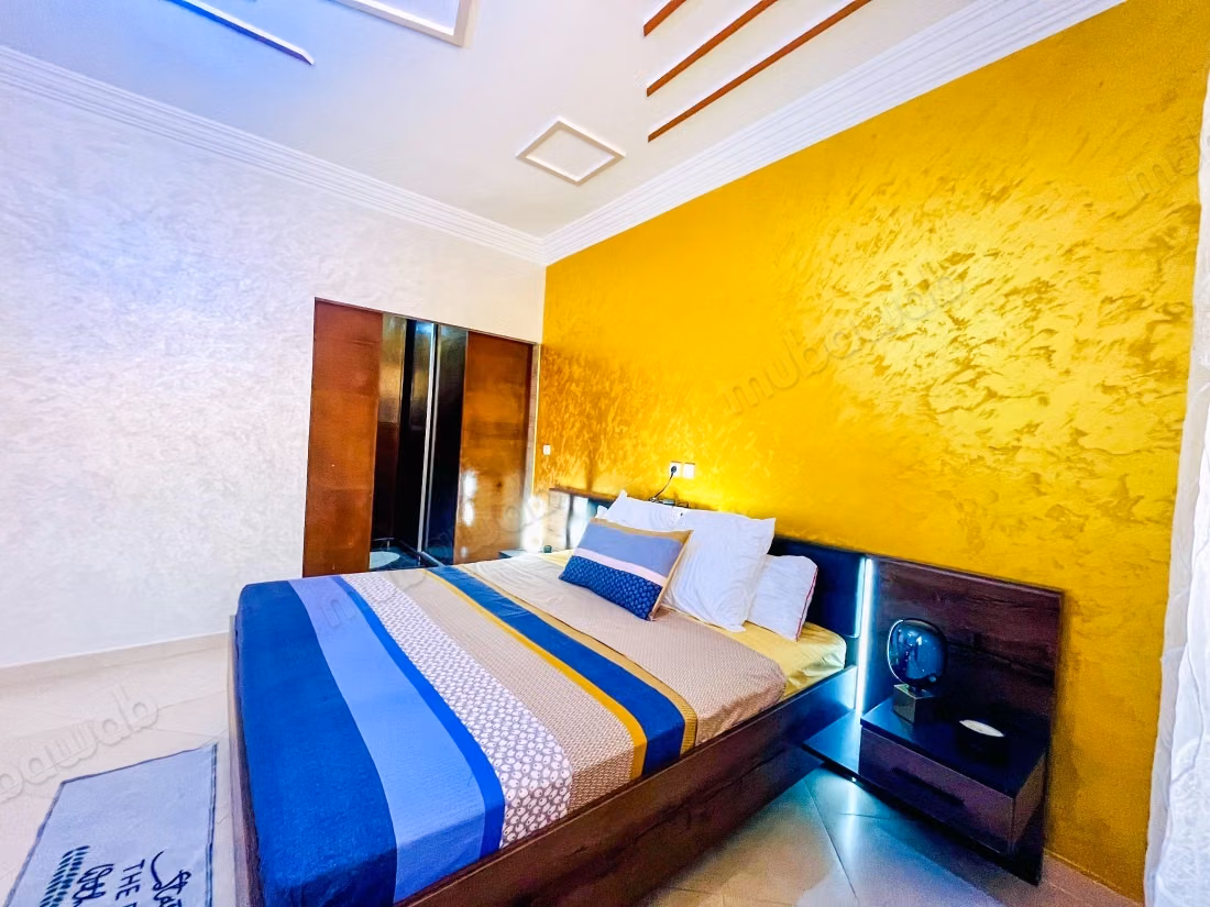 Magnifique villa à louer pour vos vacances. 5 chambres. Porte blindée, sécurité