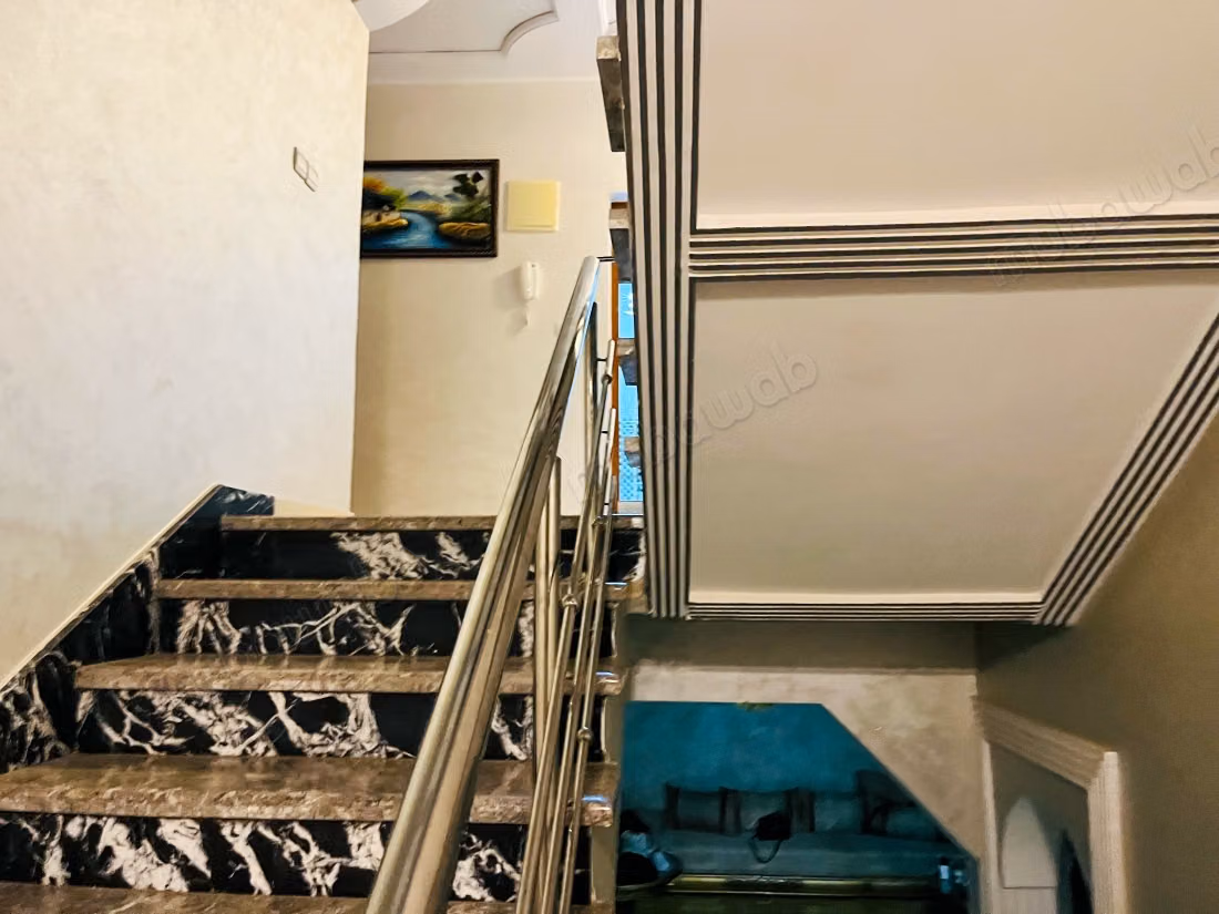 Magnifique villa à louer pour vos vacances. 5 chambres. Porte blindée, sécurité