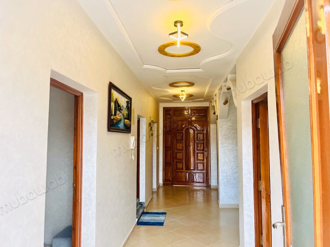 Magnifique villa à louer pour vos vacances. 5 chambres. Porte blindée, sécurité
