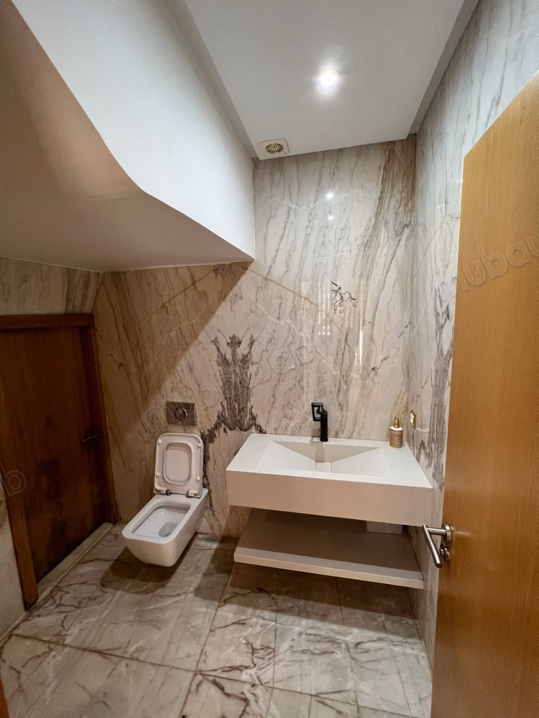 Magnífica villa en venta en Dar Bouazza. Superficie de 212 m². Bien amueblada