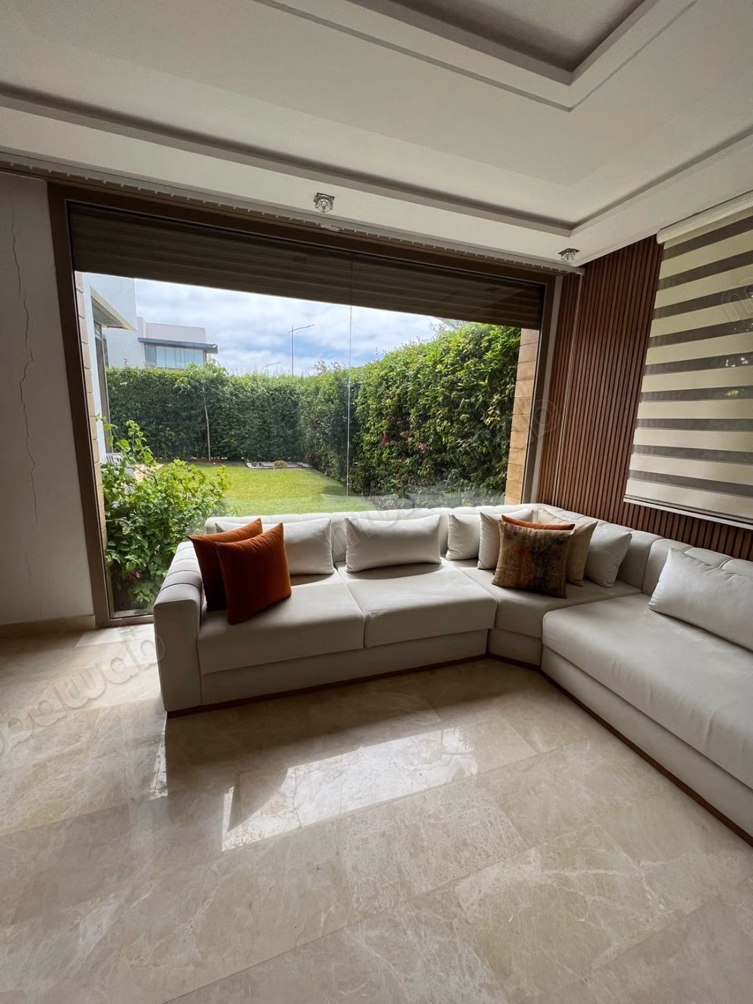 Magnífica villa en venta en Dar Bouazza. Superficie de 212 m². Bien amueblada