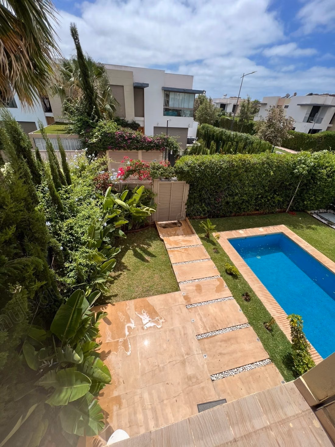 Magnífica villa en venta en Dar Bouazza. Superficie de 212 m². Bien amueblada