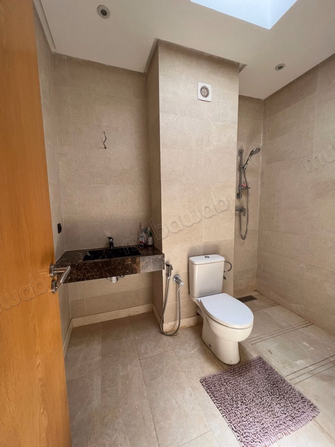 Magnífica villa en venta en Dar Bouazza. Superficie de 212 m². Bien amueblada