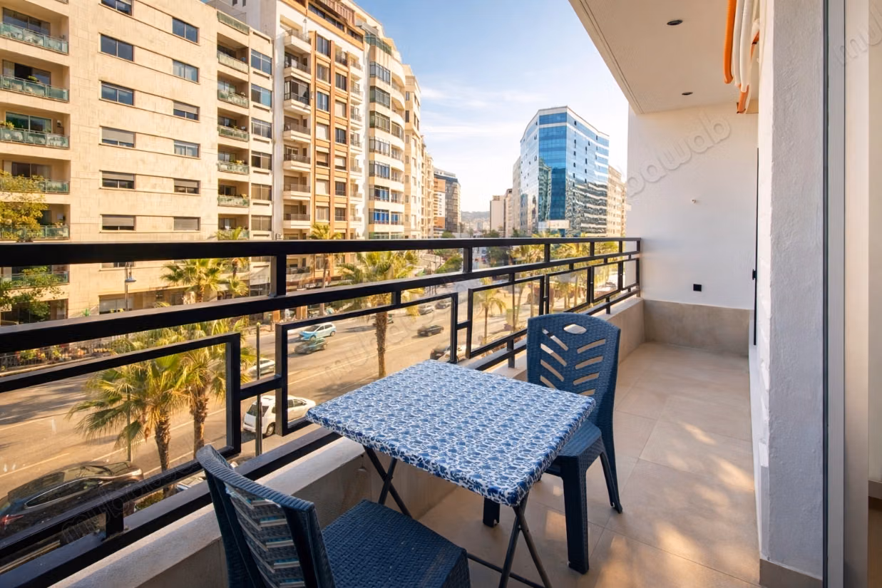 Appartement en vente à Mozart. 2 grandes pièces. Avec ascenseur