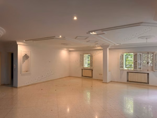 À VENDRE – Villa à Riadh Andalous