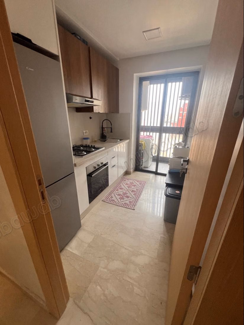 Appartamento in affitto a California. Superficie di 75 m². Ben arredato
