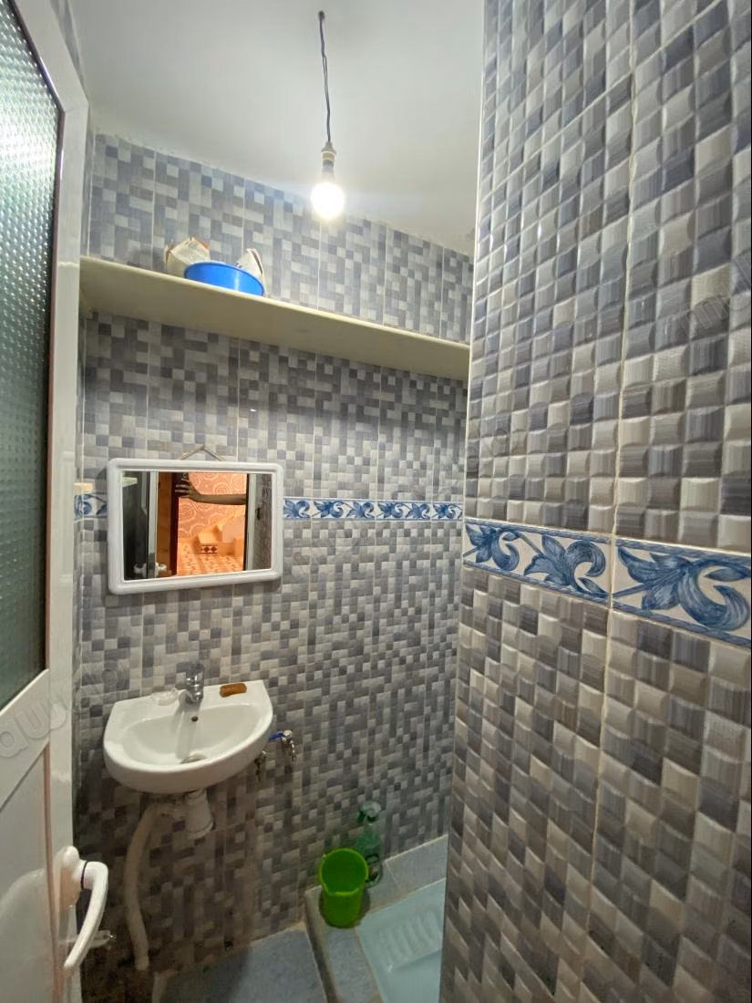 Trouvez une maison à louer à Lazaret. 3 chambres