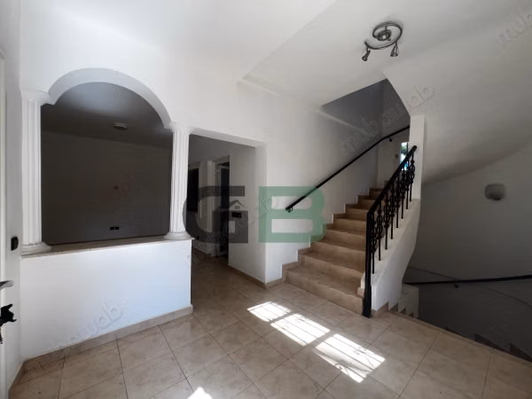 Magnifique villa Anfa/secteur côtier 3 niveaux