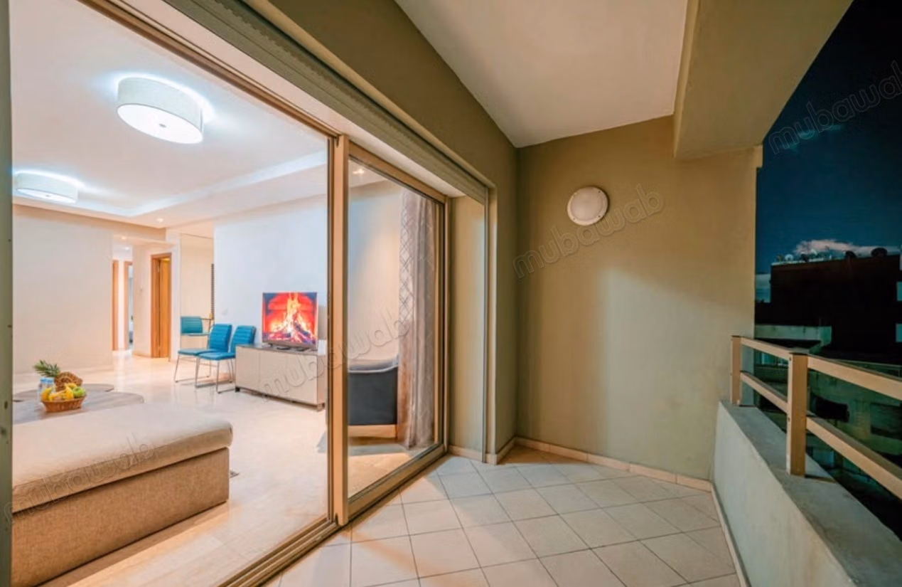 Appartement à louer à Roches Noires. 2 chambres agréables. Bien meublé