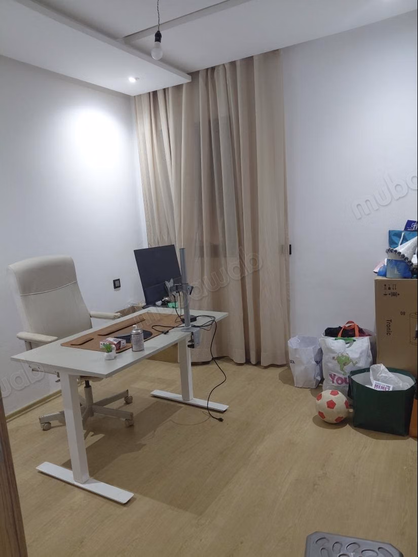 Appartamento arredato con 3 camere da letto in affitto