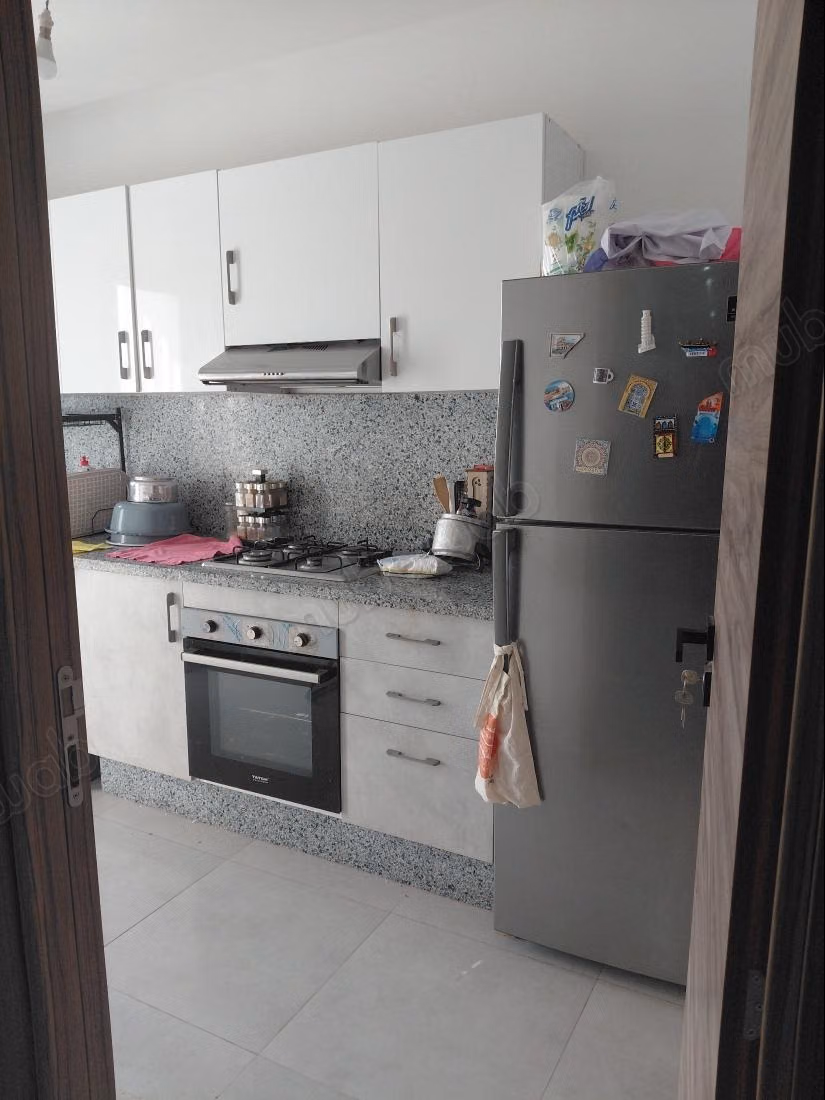 Appartamento arredato con 3 camere da letto in affitto