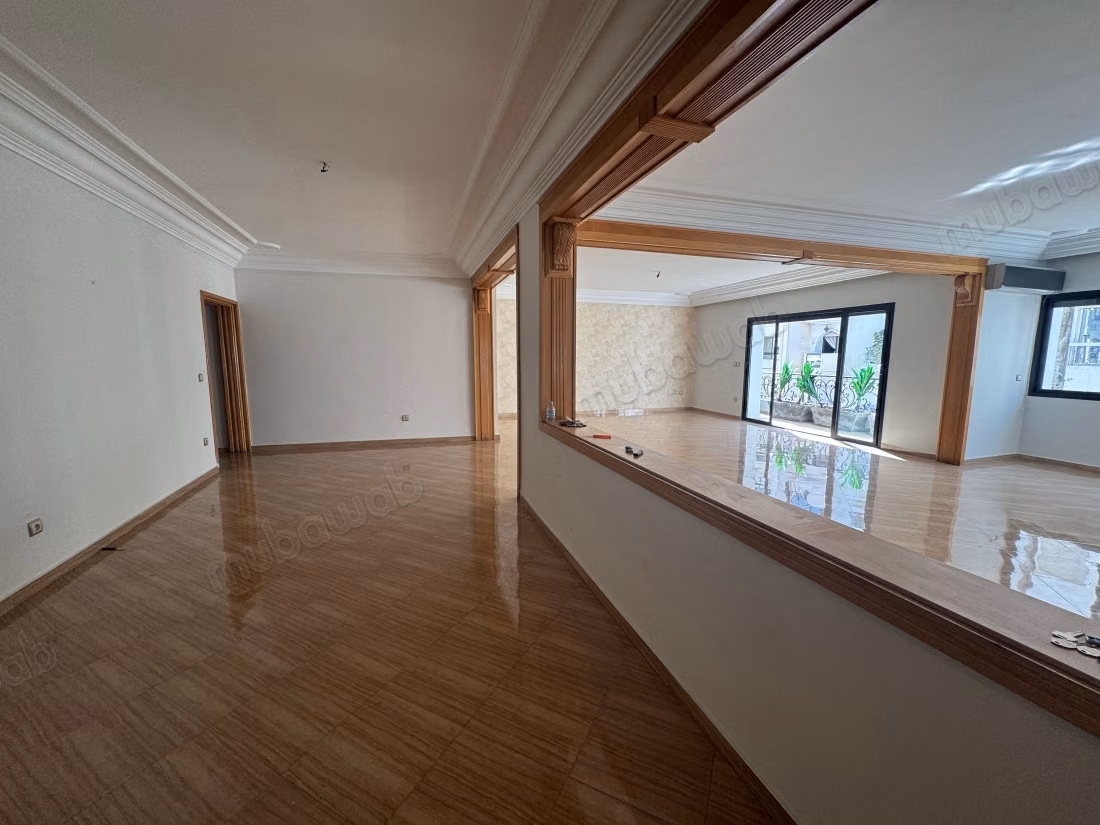 Appartement à vendre à Racine. 4 grandes pièces