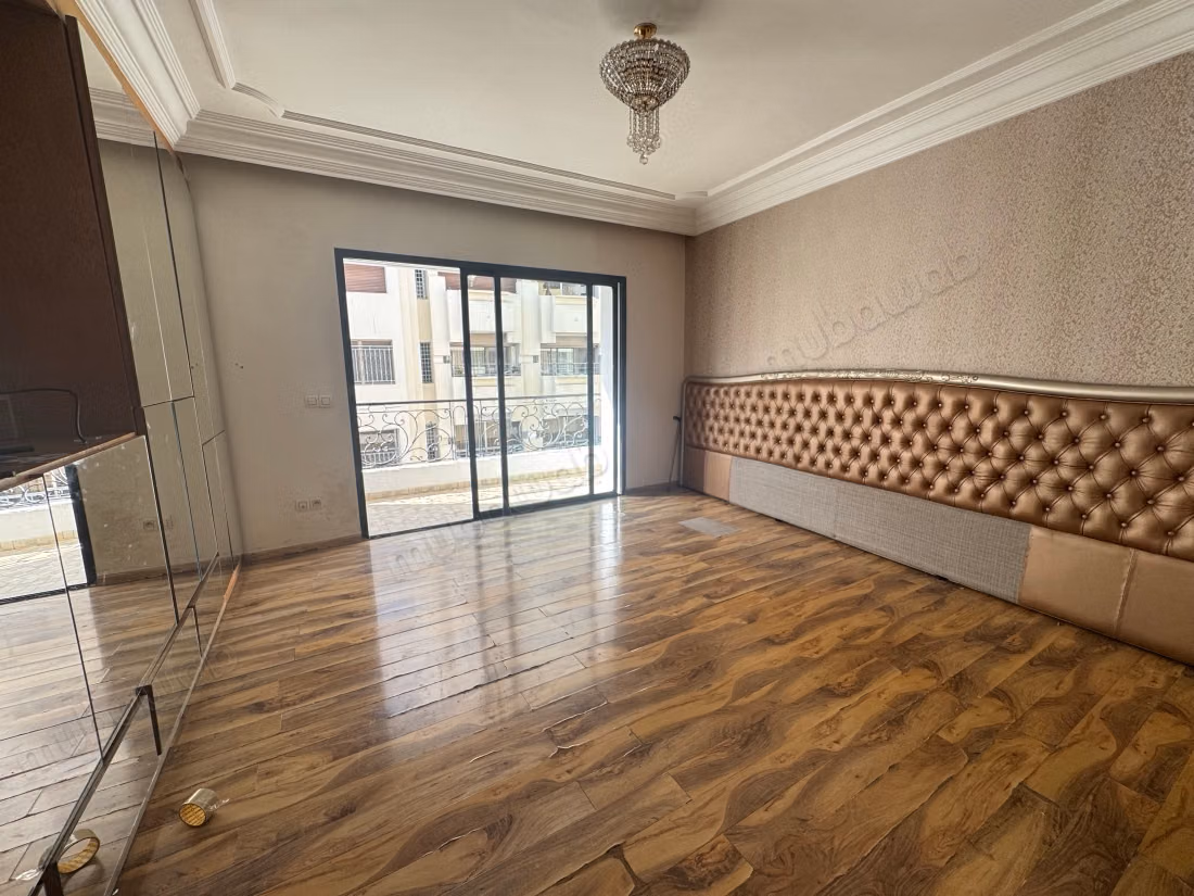 Appartement à vendre à Racine. 4 grandes pièces
