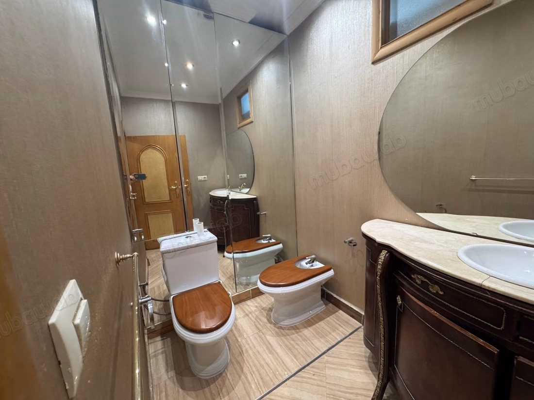 Appartement à vendre à Racine. 4 grandes pièces