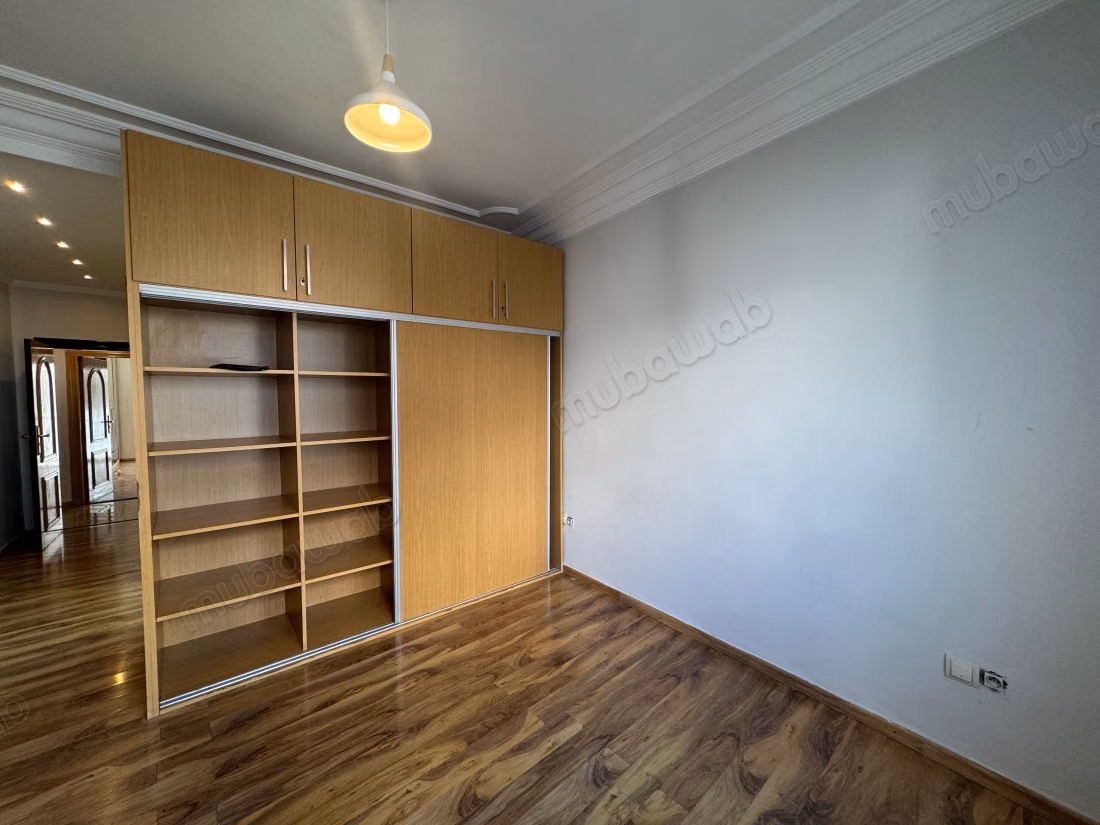 Appartement à vendre à Racine. 4 grandes pièces