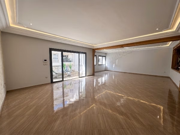 Appartement à vendre à Racine. 4 grandes pièces