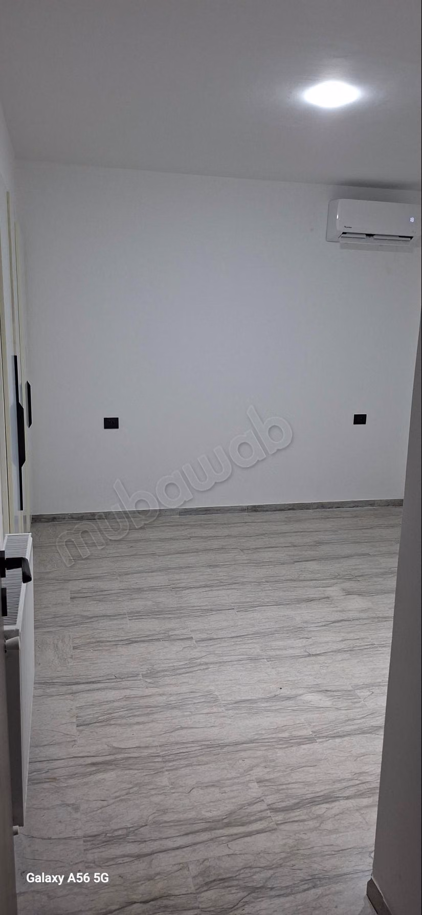 Bel appartement en location à Nouvelle Medina.
Superficie 100 m².
Chauffage central et porte blindée
