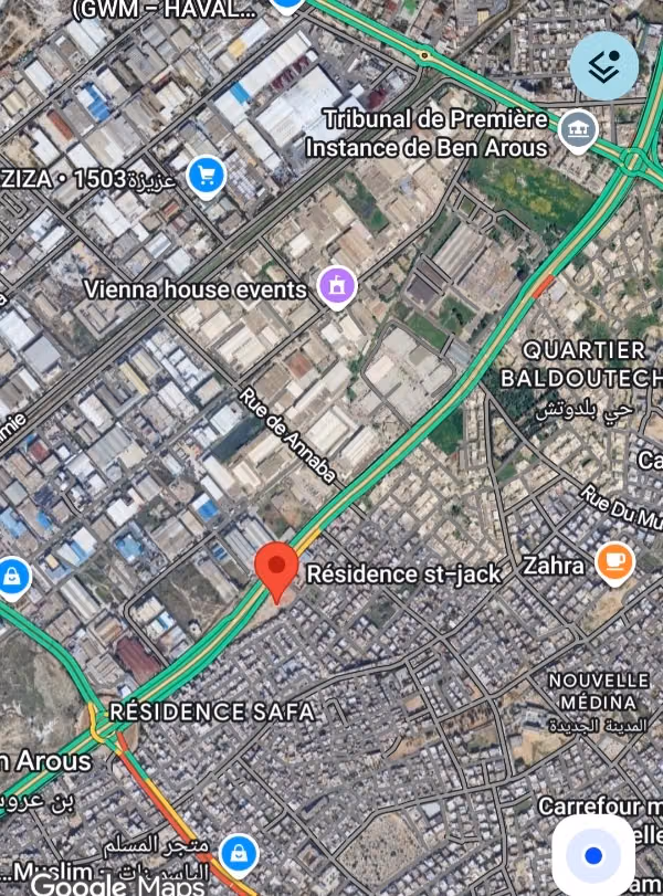 Bel appartement en location à Nouvelle Medina.
Superficie 100 m².
Chauffage central et porte blindée
