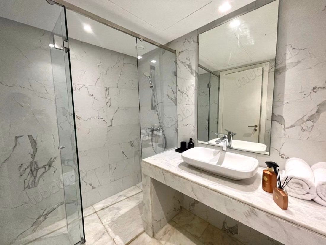 Location villa de luxe à Dar Bouazza.
Superficie 300 m².
Bien meublé
