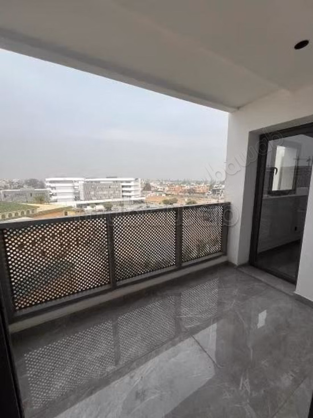 Bel appartement en location à Casablanca Finance City. 2 belles chambres. Piscine, climatisation