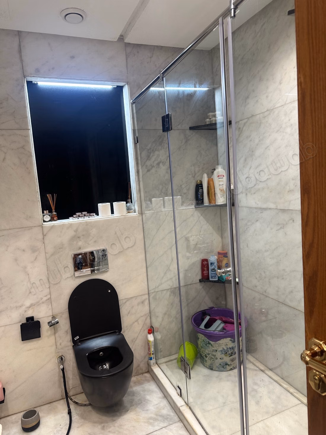 Impresionante apartamento en venta en Riyad. 3 habitaciones agradables. Ventanas de doble acristalamiento y calefacción central
