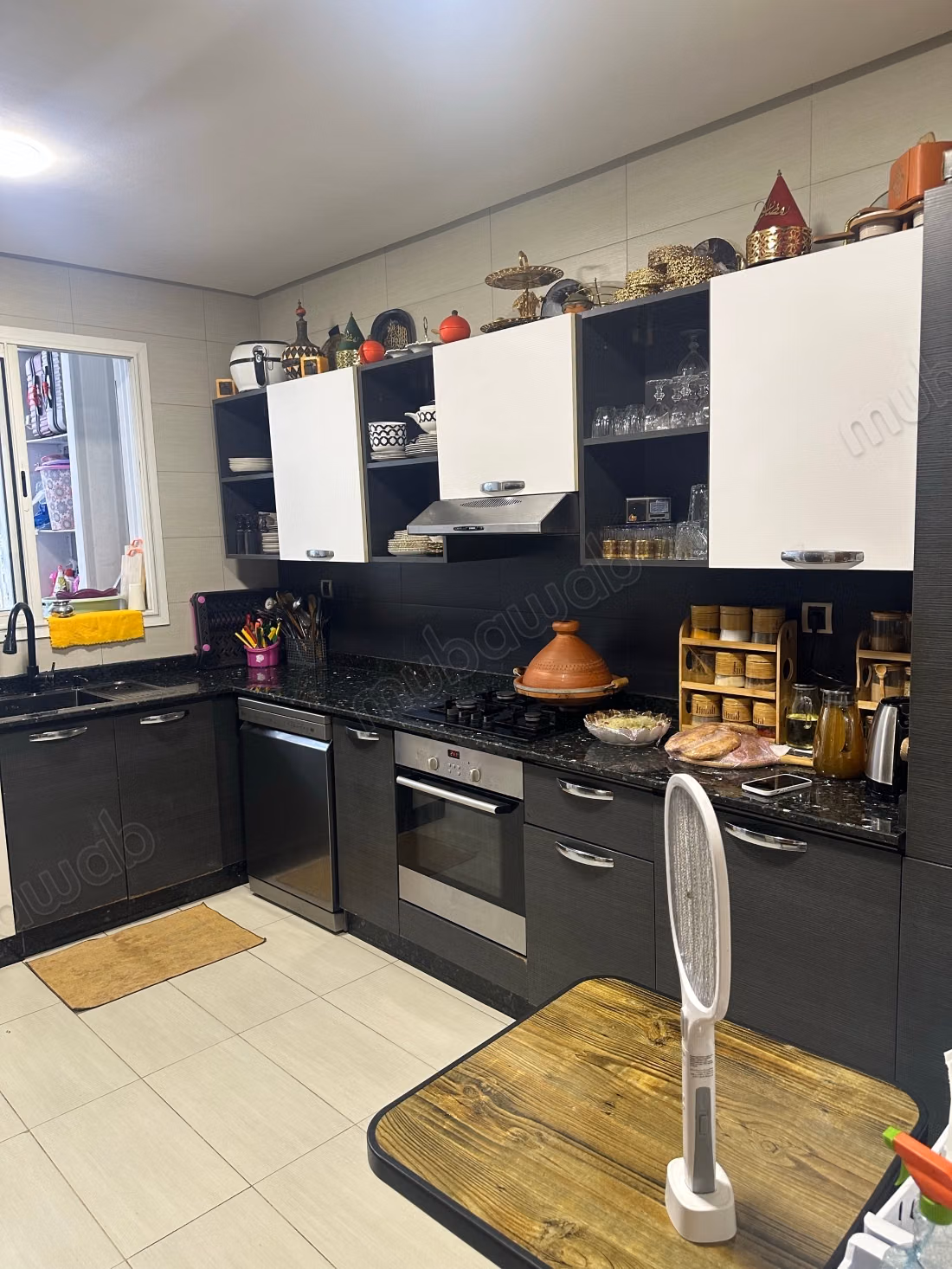 Impresionante apartamento en venta en Riyad. 3 habitaciones agradables. Ventanas de doble acristalamiento y calefacción central