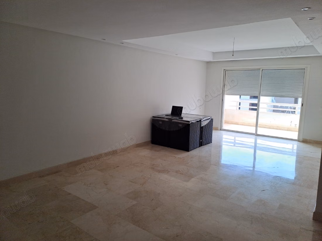 Mooie appartement te huur in El Menzeh. 3 aangename slaapkamers. Goed gemeubileerd