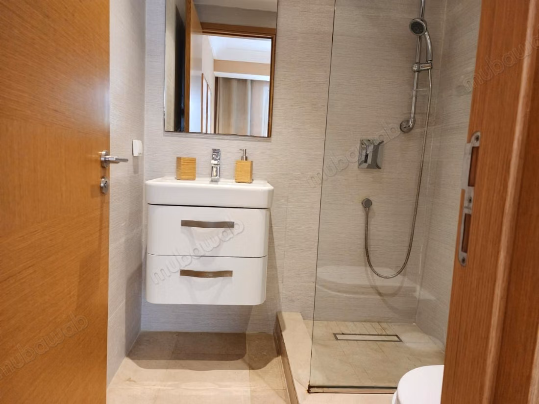 Modern Studio for Rent in CFC