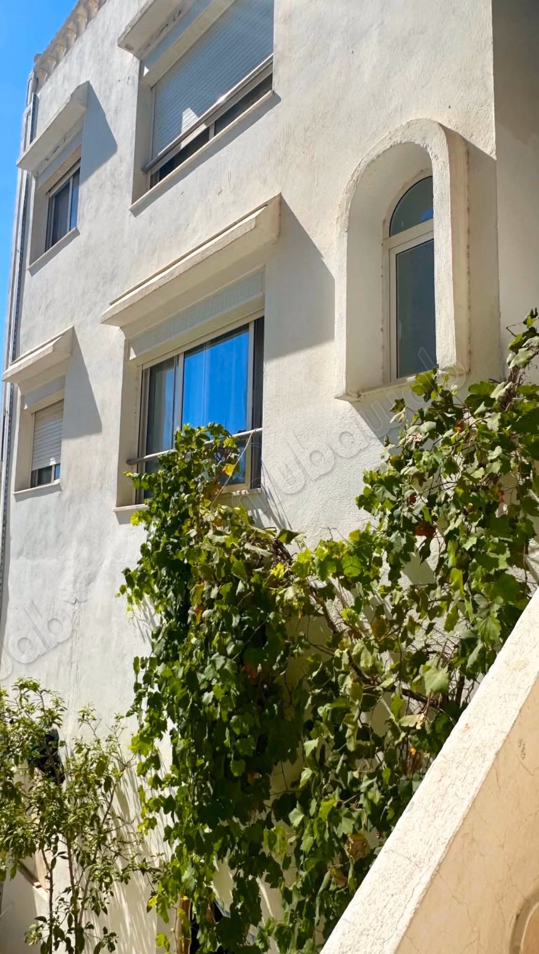 Apartments for rent in Hammamet North. 2 beautiful rooms. Reinforced door and double glazing system
