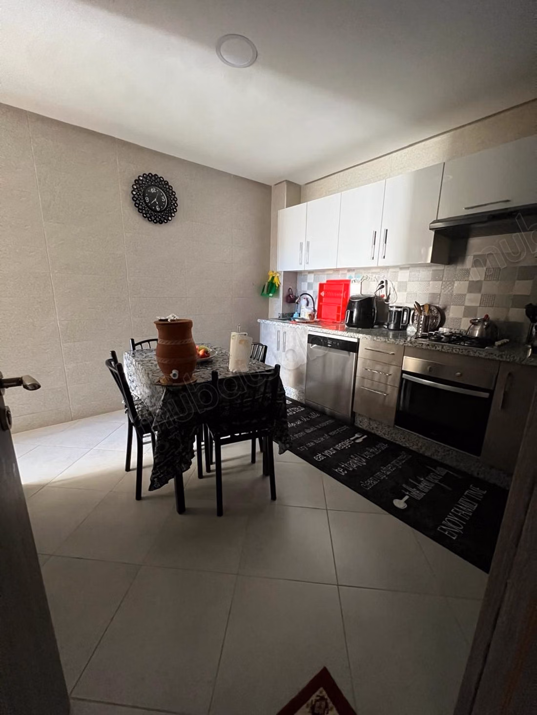 Bel appartement à louer dans le quartier Golf. Surface 90 m². Meublé