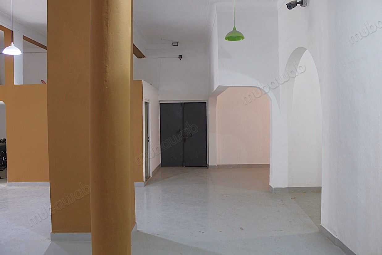 Magasin avec local a Louer a Sidi Ghanem
