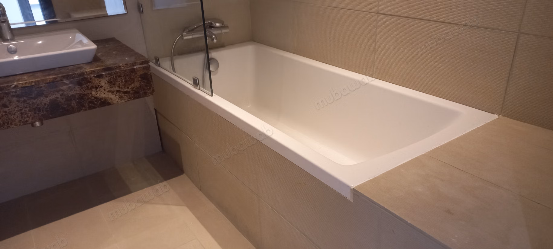 Vend appartement à Ain Diab. Superficie 250 m². Avec ascenseur et terrasse