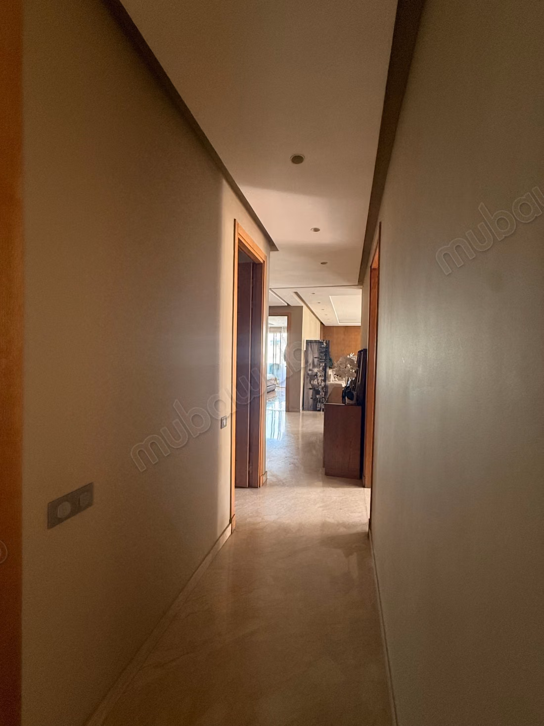 Spacious and bright 3 beautiful rooms furnished rental in Racine
