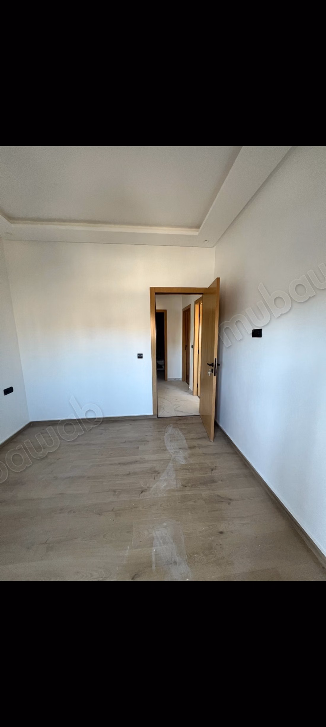 Bel appartement à louer à Tanger Al-Balia. 3 excellentes chambres. Balcon et ascenseur